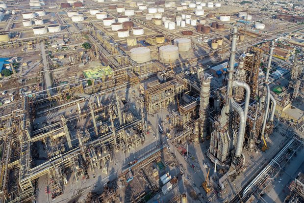 اویک | Phase 1-2 of Abadan Oil Refinery Expansion and Capacity Stability